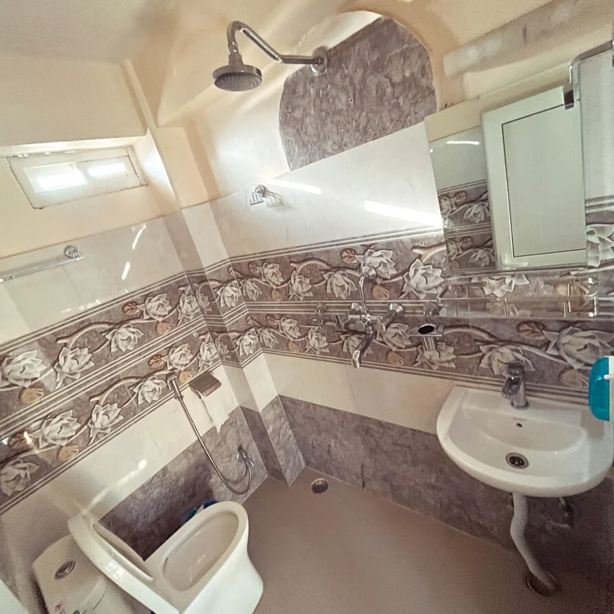 Deluxe Triple Room_Bathroom